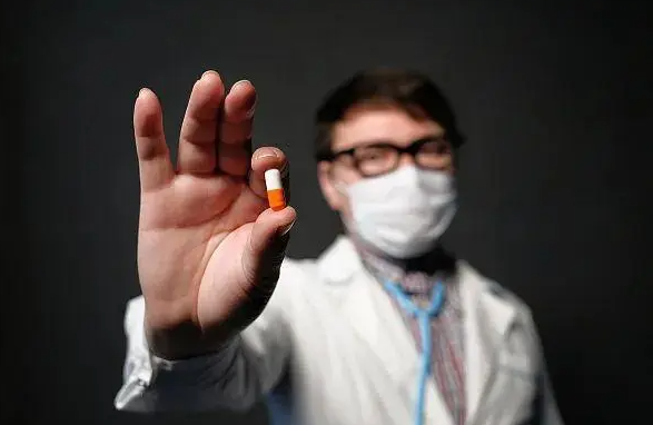 真实生物CEO杜锦发对阿兹夫定的评价