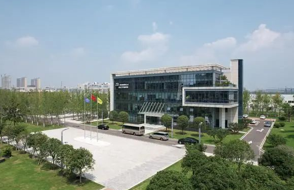 新华制药拿下国产在研新冠口服药阿兹夫定，前景如何？